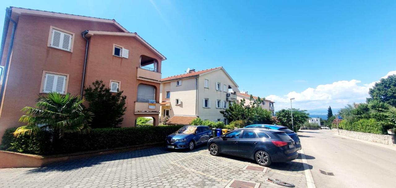 Apartment Conty On The Ground Floor Malinska Exteriér fotografie